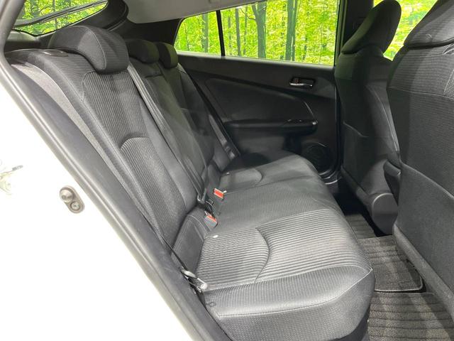プリウス Ａ　４ＷＤ　ＳＤナビ　バックカメラ　寒冷地仕様　プリクラッシュセーフティ　レーダークルーズ　ドラレコ　コーナーセンサー　スマートキー　ＬＥＤヘッド　ビルトインＥＴＣ　オートハイビーム　パークアシスト（9枚目）