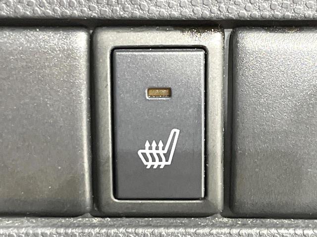 アルトラパン Ｇ　４ＷＤ　ＳＤナビ　バックカメラ　シートヒーター　スマートキー　ＣＤ　ＵＳＢ　ｉＰｏｄ　地デジ　ドアバイザー　ヘッドライトレベライザー　パワーウィンドウ　パワーステアリング　トラクションコントロール（5枚目）