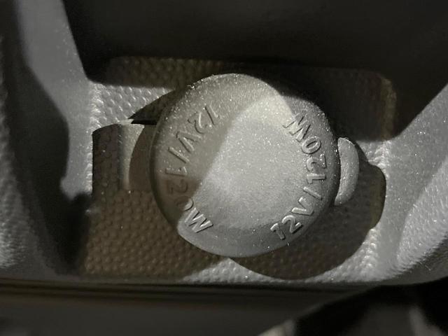 アルトラパン Ｇ　４ＷＤ　ＳＤナビ　バックカメラ　シートヒーター　スマートキー　ＣＤ　ＵＳＢ　ｉＰｏｄ　地デジ　ドアバイザー　ヘッドライトレベライザー　パワーウィンドウ　パワーステアリング　トラクションコントロール（28枚目）