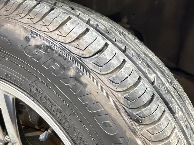 ジムニー ランドベンチャー 4WD ターボ 禁煙車 ハーフレザーシート シートヒーター ETC 純正16インチアルミ CD(57枚目)