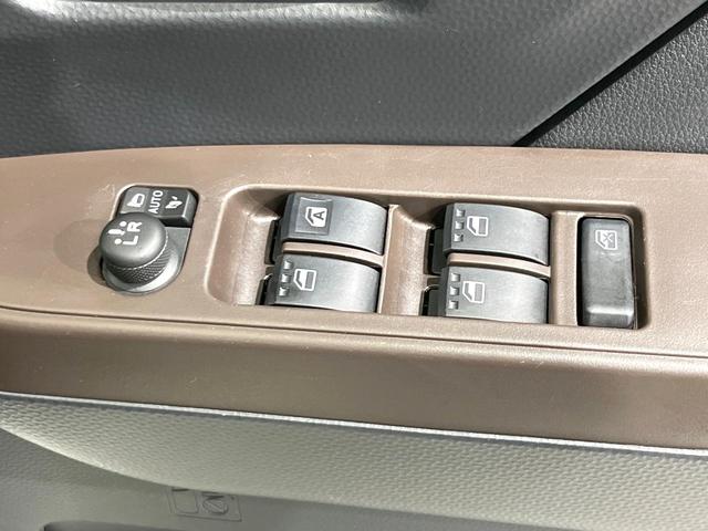 タンク G S 4WD 両側電動ドア 純正SDナビ バックカメラ 寒冷地仕様 衝突被害軽減システム 禁煙車 ドラレコ コーナーセンサー スマートキー LEDヘッド クルコン オートライト オートエアコン(25枚目)