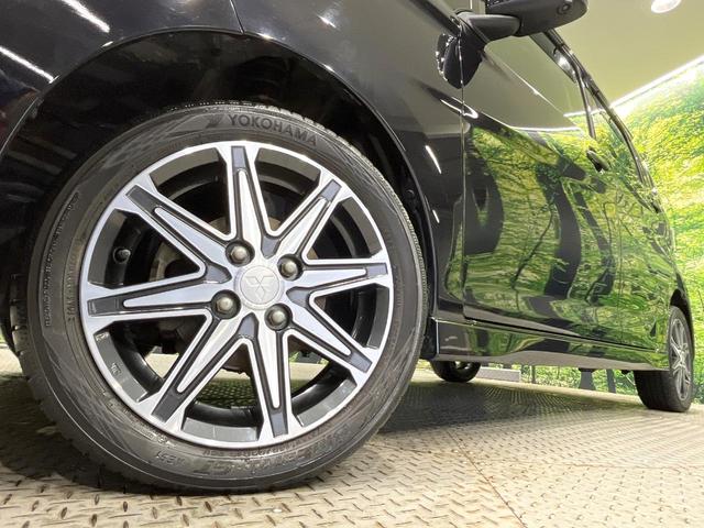 eKカスタム Tセーフティパッケージ 4WD ターボ e-アシスト 全周囲カメラ シートヒーター スマートキー HIDヘッド オートハイビーム 車線逸脱警報 オートライト オートエアコン 純正15インチアルミ CD(12枚目)