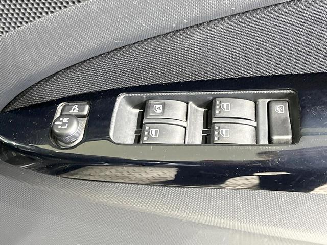 ムーヴ カスタム RS 4WD ターボ 禁煙車 スマートキー LEDヘッド ETC オートライト オートエアコン 純正15インチアルミ アイドリングストップ momoステアリング プッシュスタートボタン(26枚目)