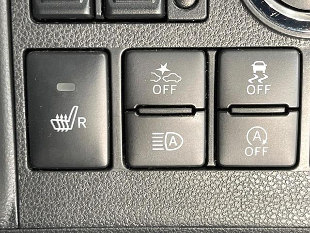 タント カスタムRS トップエディションSAIII 4WD 禁煙車 ターボ 両側電動ドア 純正8型SDナビ バックカメラ スマートアシスト 半革シート シートヒーター ドラレコ コーナーセンサー スマートキー LEDヘッド ETC オートハイビーム(7枚目)