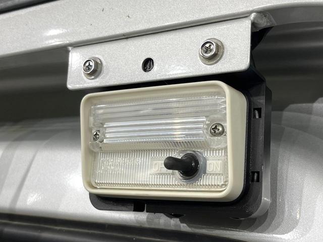 キャリイトラック KX 4WD MT車 禁煙車 CD ドアバイザー ヘッドライトレベライザー トラクションコントロール(37枚目)