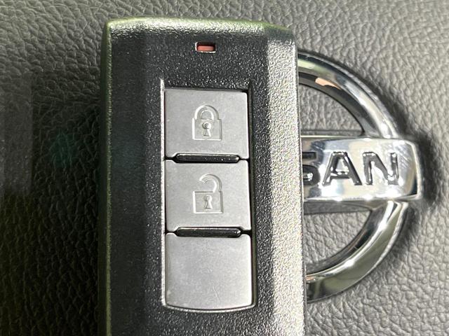 デイズ X 4WD 純正SDナビ 全周囲カメラ 禁煙車 シートヒーター ドラレコ スマートキー オートエアコン 純正14インチアルミ Bluetooth CD DVD再生 フルセグ パワーステアリング(5枚目)