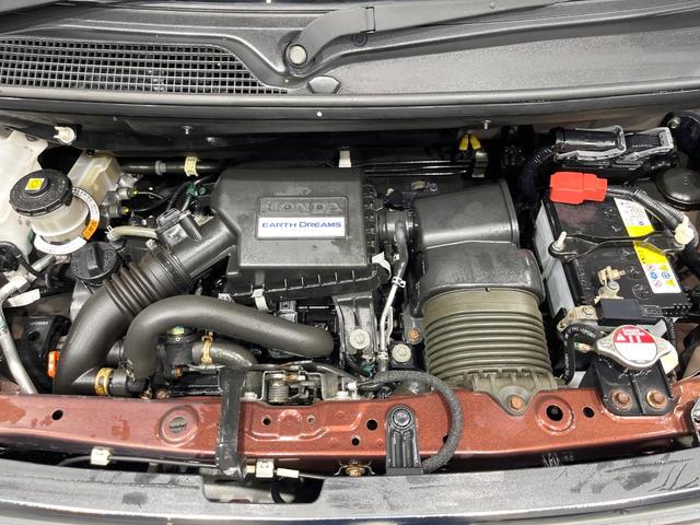 N-BOX G・Lターボホンダセンシング 4WD ターボ 両側電動ドア バックカメラ ホンダセンシング レーダークルーズ 禁煙車 スマートキー LEDヘッド ビルトインETC オートハイビーム 車線逸脱警報 オートライト オートエアコン(18枚目)