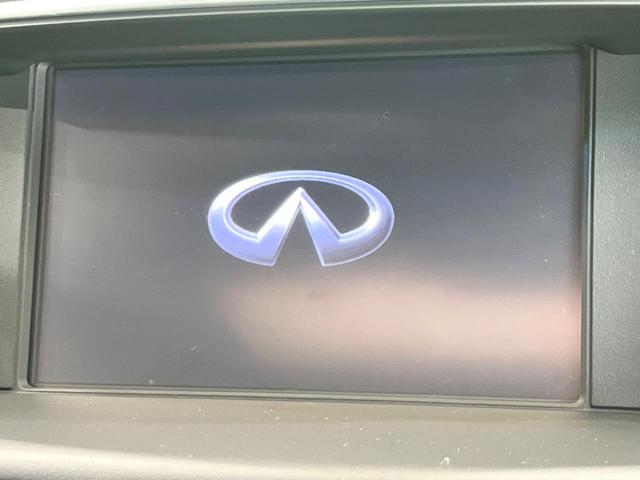 フーガ 370GT FOUR 4WD サンルーフ 純正HDDナビ 全周囲カメラ エマージェンシーブレーキ レーダークルーズ 禁煙車 レザーシート 前席シートエアコン コーナーセンサー スマートキー LEDヘッド ビルトインETC(4枚目)