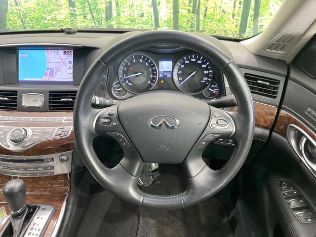 フーガ 370GT FOUR 4WD サンルーフ 純正HDDナビ 全周囲カメラ エマージェンシーブレーキ レーダークルーズ 禁煙車 レザーシート 前席シートエアコン コーナーセンサー スマートキー LEDヘッド ビルトインETC(11枚目)