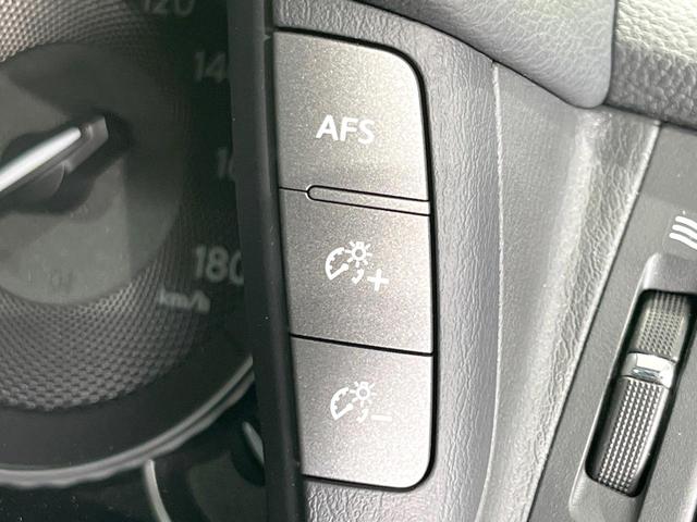 フーガ 370GT FOUR 4WD サンルーフ 純正HDDナビ 全周囲カメラ エマージェンシーブレーキ レーダークルーズ 禁煙車 レザーシート 前席シートエアコン コーナーセンサー スマートキー LEDヘッド ビルトインETC(30枚目)