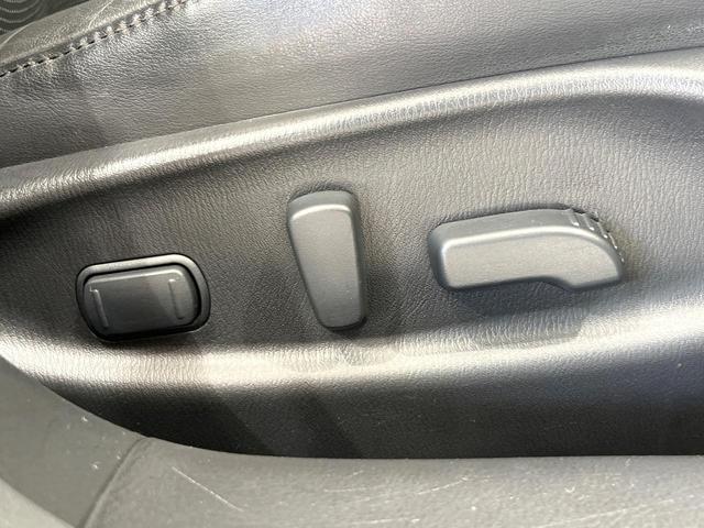 フーガ 370GT FOUR 4WD サンルーフ 純正HDDナビ 全周囲カメラ エマージェンシーブレーキ レーダークルーズ 禁煙車 レザーシート 前席シートエアコン コーナーセンサー スマートキー LEDヘッド ビルトインETC(49枚目)