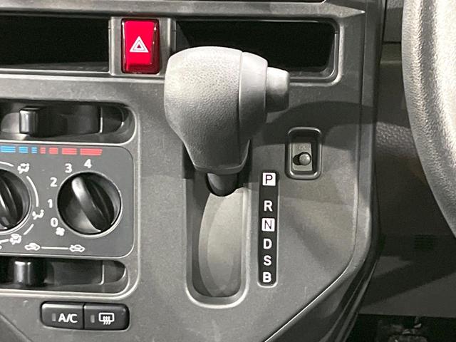 ルーミー Ｘ　４ＷＤ　電動スライドドア　寒冷地仕様　スマートキー　オートライト　ＣＤ　シートヒーター　横滑り防止機能　アイドリングストップ　電動格納ドアミラー　ヘッドライトレベライザー　ドアバイザー　エアコン（24枚目）