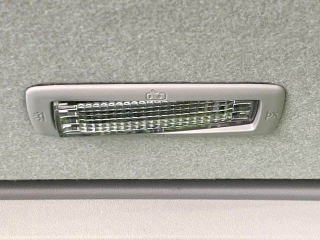 ルーミー Ｘ　４ＷＤ　電動スライドドア　寒冷地仕様　スマートキー　オートライト　ＣＤ　シートヒーター　横滑り防止機能　アイドリングストップ　電動格納ドアミラー　ヘッドライトレベライザー　ドアバイザー　エアコン（33枚目）
