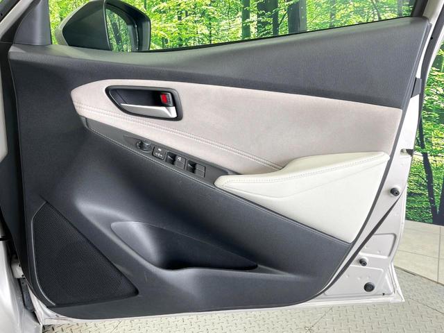 MAZDA2 15S サンリットシトラス 4WD 8インチマツダコネクト 全周囲カメラ スマートブレーキサポート レーダークルーズ 禁煙車 ドラレコ コーナーセンサー スマートキー LEDヘッド オートハイビーム 車線逸脱警報 オートライト(53枚目)