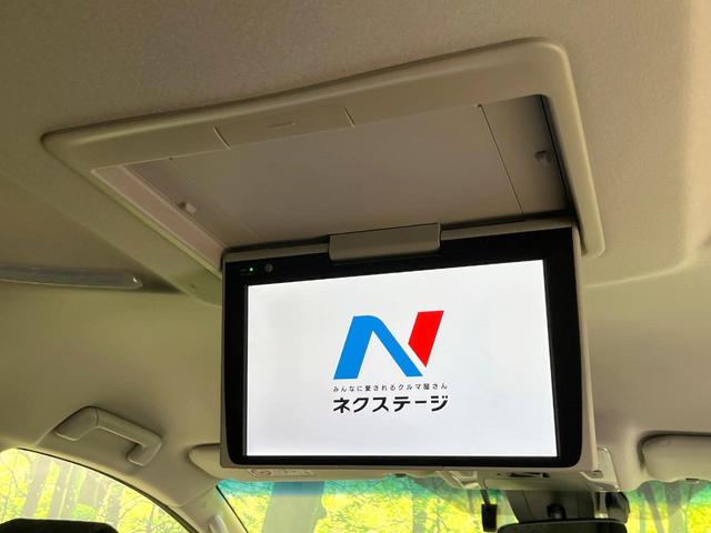 ヴェルファイアハイブリッド Z 4WD 両側電動ドア 純正SDナビ 後席モニター バックカメラ プリクラッシュセーフティ レーダークルーズ 禁煙車 ドラレコ コーナーセンサー スマートキー LEDヘッド ビルトインETC(5枚目)