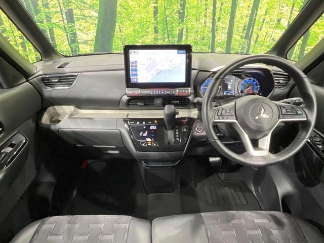 デリカミニ Ｔ　プレミアム　４ＷＤ　ターボ　両側電動ドア　ＳＤナビ　全周囲カメラ　マイパイロット　レーダークルーズ　禁煙車　ハーフレザーシート　ドラレコ　コーナーセンサー　スマートキー　ＬＥＤヘッド　ビルトインＥＴＣ（2枚目）