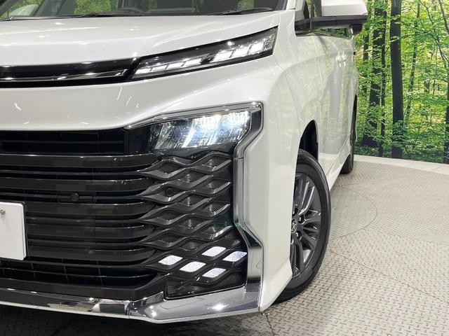 ヴォクシー Ｓ－Ｚ　４ＷＤ　両側電動ドア　バックカメラ　寒冷地仕様　プリクラッシュセーフティ　１００Ｖ電源　レーダークルーズ　禁煙車　ハーフレザーシート　前席シートヒーター　コーナーセンサー　スマートキー　ＬＥＤヘッド（13枚目）