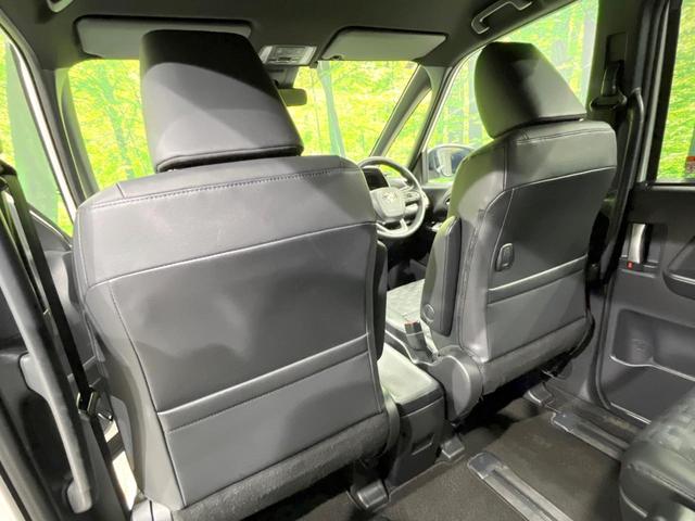 ヴォクシー Ｓ－Ｚ　４ＷＤ　両側電動ドア　バックカメラ　寒冷地仕様　プリクラッシュセーフティ　１００Ｖ電源　レーダークルーズ　禁煙車　ハーフレザーシート　前席シートヒーター　コーナーセンサー　スマートキー　ＬＥＤヘッド（45枚目）