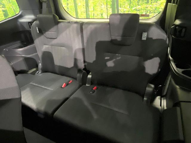 ヴォクシー S-G 4WD 禁煙車 10.5型純正ディスプレイオーディオ 両側電動スライド バックカメラ 寒冷地仕様 プリクラッシュセーフティ レーダークルーズ コーナーセンサー スマートキー LEDヘッド ETC(40枚目)