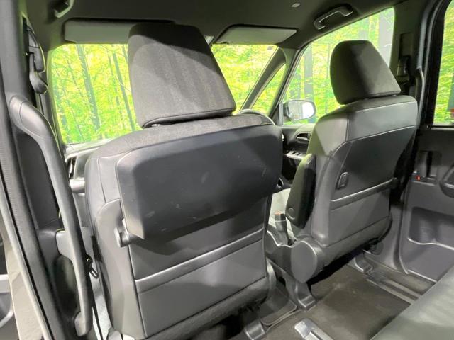 ヴォクシー S-G 4WD 禁煙車 10.5型純正ディスプレイオーディオ 両側電動スライド バックカメラ 寒冷地仕様 プリクラッシュセーフティ レーダークルーズ コーナーセンサー スマートキー LEDヘッド ETC(44枚目)