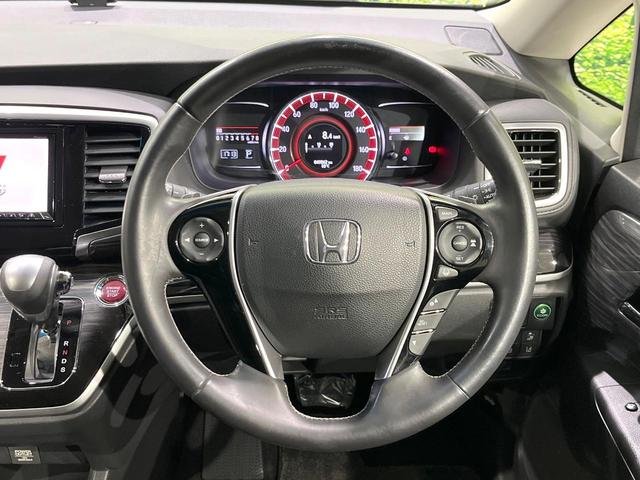 オデッセイ アブソルート・Xホンダセンシング 4WD 両側電動ドア SDナビ バックカメラ ホンダセンシング レーダークルーズ 禁煙車 ハーフレザーシート パワーシート スマートキー LEDヘッド ETC オートエアコン 車線逸脱警報機能(12枚目)