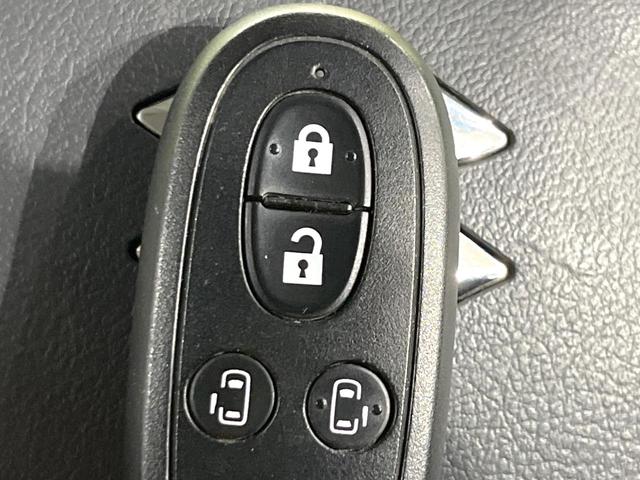 スペーシアカスタム XSターボ 4WD ターボ 両側電動ドア 全周囲カメラ スズキセーフティーサポート ドラレコ スマートキー HIDヘッド 車線逸脱警報 オートライト オートエアコン Bluetooth CD DVD再生 フルセグ(32枚目)