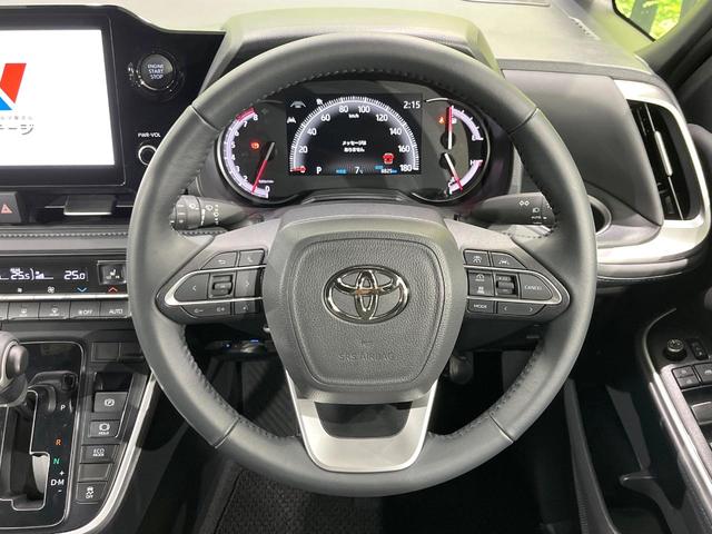 ヴォクシー Ｓ－Ｚ　４ＷＤ　両側電動ドア　バックカメラ　寒冷地仕様　トヨタセーフティセンス　レーダークルーズ　禁煙車　ハーフレザーシート　ドラレコ　コーナーセンサー　スマートキー　ＬＥＤヘッド　ビルトインＥＴＣ（12枚目）