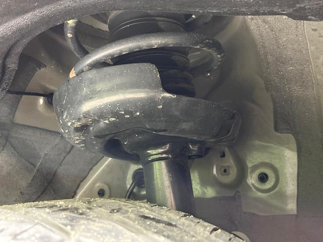 ヴォクシー Ｓ－Ｚ　４ＷＤ　両側電動ドア　バックカメラ　寒冷地仕様　トヨタセーフティセンス　レーダークルーズ　禁煙車　ハーフレザーシート　ドラレコ　コーナーセンサー　スマートキー　ＬＥＤヘッド　ビルトインＥＴＣ（20枚目）