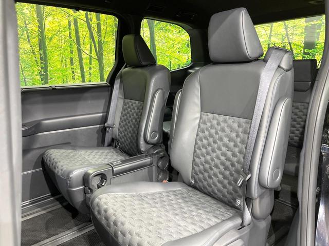 ヴォクシー Ｓ－Ｚ　４ＷＤ　両側電動ドア　バックカメラ　寒冷地仕様　トヨタセーフティセンス　レーダークルーズ　禁煙車　ハーフレザーシート　ドラレコ　コーナーセンサー　スマートキー　ＬＥＤヘッド　ビルトインＥＴＣ（41枚目）