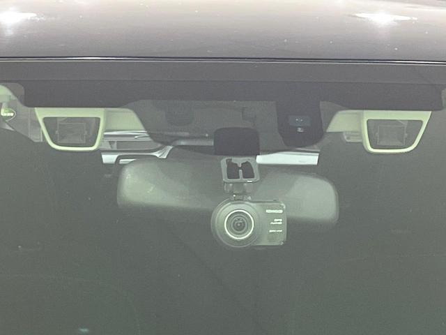 フォレスター 2.0i-L 4WD バックカメラ アイサイトVer2 レーダークルーズ 禁煙車 ドラレコ スマートキー HIDヘッド ETC 純正17インチアルミ オートライト デュアルエアコン CD DVD再生 フルセグ(3枚目)