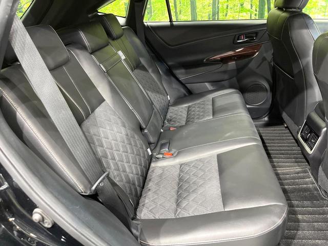 ハリアー プレミアム　アドバンスドパッケージ　４ＷＤ　全周囲カメラ　ＪＢＬサウンド　寒冷地仕様　プリクラッシュセーフティ　レーダークルーズ　禁煙車　電動リアゲート　ハーフレザーシート　パワーシート　コーナーセンサー　スマートキー　ＬＥＤヘッド（9枚目）