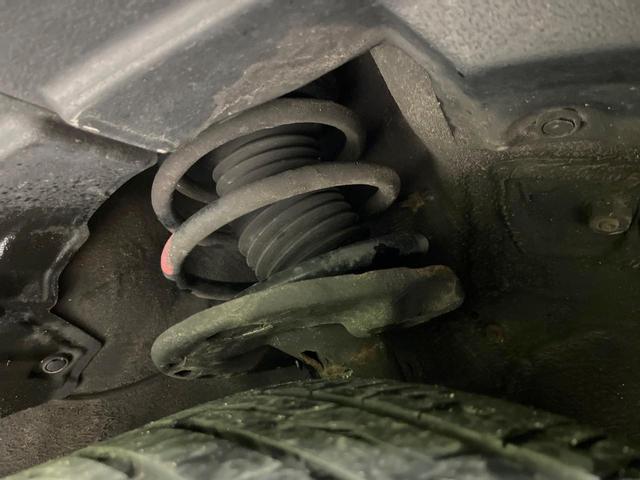 ハリアー プレミアム　アドバンスドパッケージ　４ＷＤ　全周囲カメラ　ＪＢＬサウンド　寒冷地仕様　プリクラッシュセーフティ　レーダークルーズ　禁煙車　電動リアゲート　ハーフレザーシート　パワーシート　コーナーセンサー　スマートキー　ＬＥＤヘッド（20枚目）