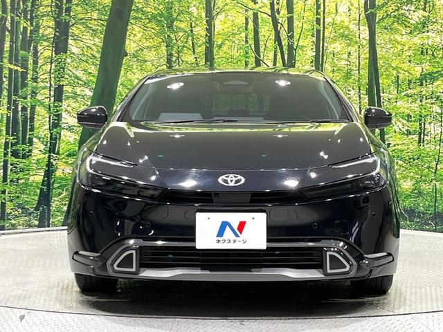 プリウス Ｚ　４ＷＤ　禁煙車　１２。３インチディスプレイオーディオ　全周囲カメラ　寒冷地仕様　プリクラッシュセーフティ　レーダークルーズ　半革シート　前席シートエアコン　パワーシート　コーナーセンサー　スマートキー（14枚目）