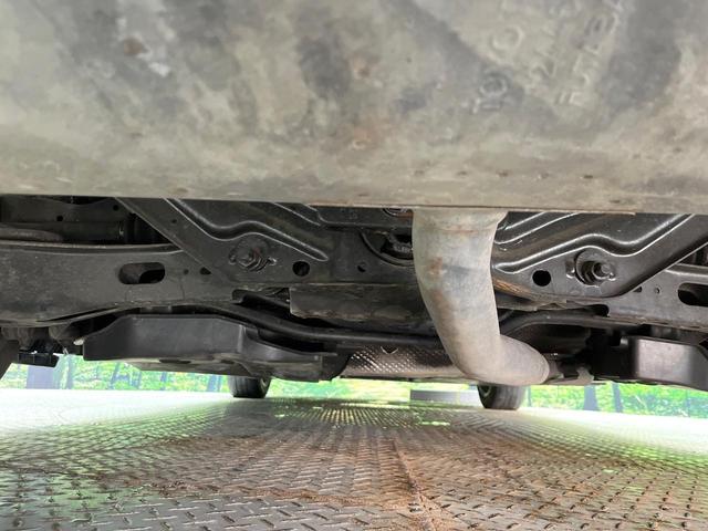 プリウス Ｚ　４ＷＤ　禁煙車　１２。３インチディスプレイオーディオ　全周囲カメラ　寒冷地仕様　プリクラッシュセーフティ　レーダークルーズ　半革シート　前席シートエアコン　パワーシート　コーナーセンサー　スマートキー（19枚目）