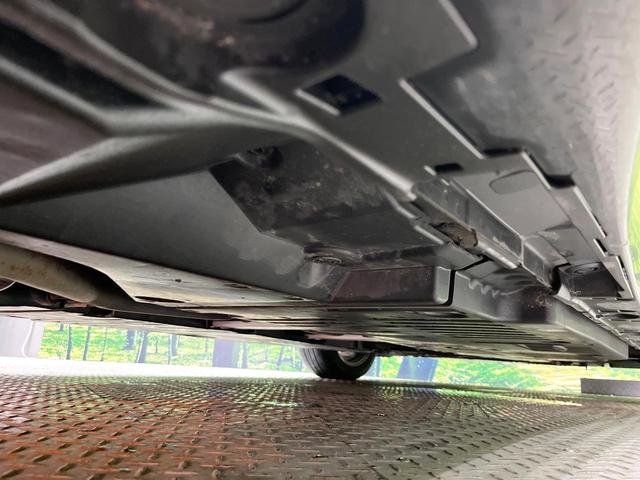 プリウス Ｚ　４ＷＤ　禁煙車　１２。３インチディスプレイオーディオ　全周囲カメラ　寒冷地仕様　プリクラッシュセーフティ　レーダークルーズ　半革シート　前席シートエアコン　パワーシート　コーナーセンサー　スマートキー（22枚目）