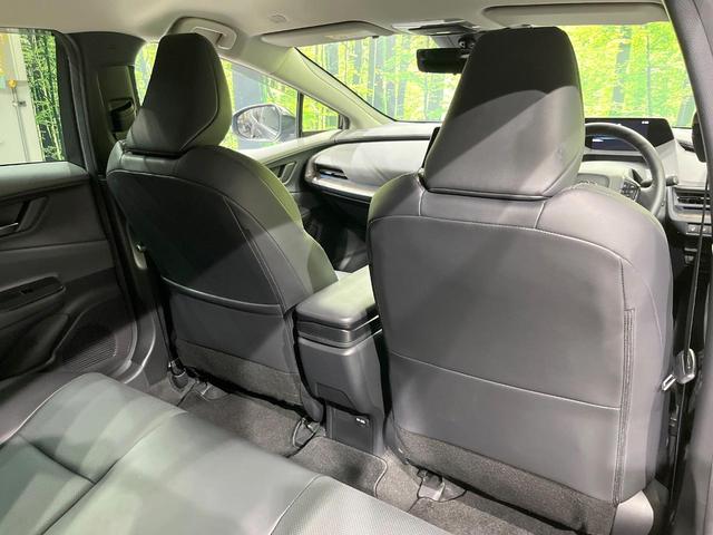 プリウス Ｚ　４ＷＤ　禁煙車　１２。３インチディスプレイオーディオ　全周囲カメラ　寒冷地仕様　プリクラッシュセーフティ　レーダークルーズ　半革シート　前席シートエアコン　パワーシート　コーナーセンサー　スマートキー（40枚目）