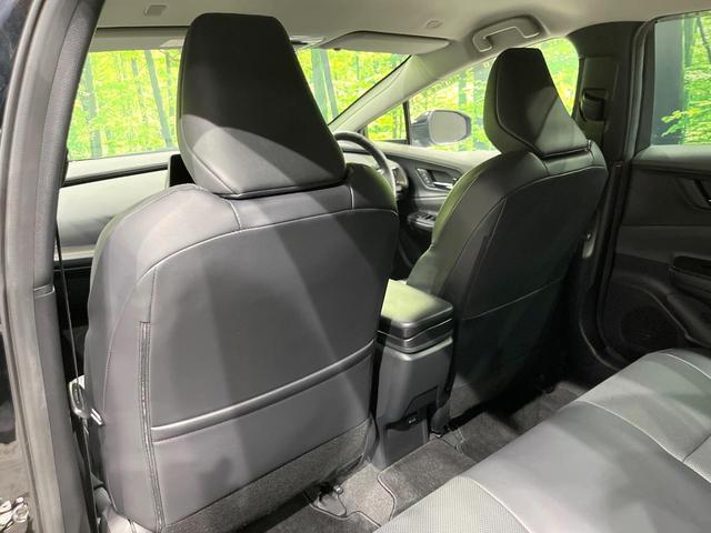 プリウス Ｚ　４ＷＤ　禁煙車　１２。３インチディスプレイオーディオ　全周囲カメラ　寒冷地仕様　プリクラッシュセーフティ　レーダークルーズ　半革シート　前席シートエアコン　パワーシート　コーナーセンサー　スマートキー（42枚目）