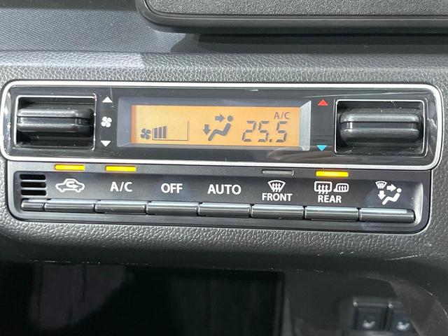 【オートエアコン】一度お好みの温度に設定すれば、車内の温度を検知し風量や温度を自動で調整。暑い…寒い…と何度もスイッチ操作をする必要はありません。快適な車内空間には必須の機能ですね♪