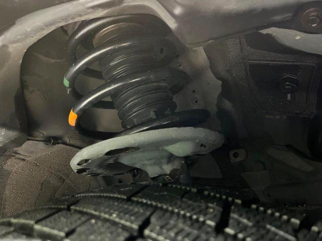 ヴェルファイアハイブリッド ＺＲ　４ＷＤ　禁煙車　サンルーフ　１０インチナビ　両側電動ドア　バックカメラ　寒冷地仕様　ハーフレザーシート　ドラレコ　コーナーセンサー　スマートキー　ＬＥＤヘッド　ＥＴＣ　クルコン　純正１７インチアルミ（20枚目）