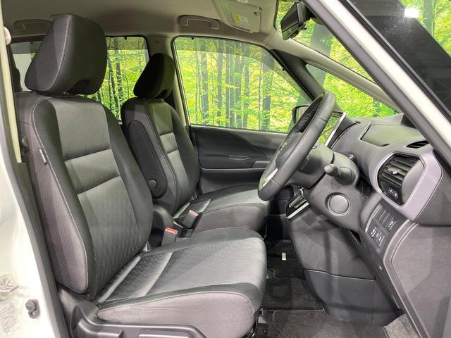 セレナ ハイウェイスターＶ　４ＷＤ　プロパイロット　両側電動ドア　純正９インチナビ　後席モニター　全周囲カメラ　インテリジェントエマージェンシーブレーキ　レーダークルーズ　禁煙車　ドラレコ　コーナーセンサー　スマートキー　ＬＥＤ（8枚目）