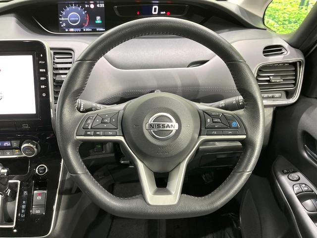 セレナ ハイウェイスターＶ　４ＷＤ　プロパイロット　両側電動ドア　純正９インチナビ　後席モニター　全周囲カメラ　インテリジェントエマージェンシーブレーキ　レーダークルーズ　禁煙車　ドラレコ　コーナーセンサー　スマートキー　ＬＥＤ（12枚目）