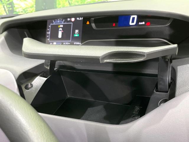 セレナ ハイウェイスターＶ　４ＷＤ　プロパイロット　両側電動ドア　純正９インチナビ　後席モニター　全周囲カメラ　インテリジェントエマージェンシーブレーキ　レーダークルーズ　禁煙車　ドラレコ　コーナーセンサー　スマートキー　ＬＥＤ（47枚目）