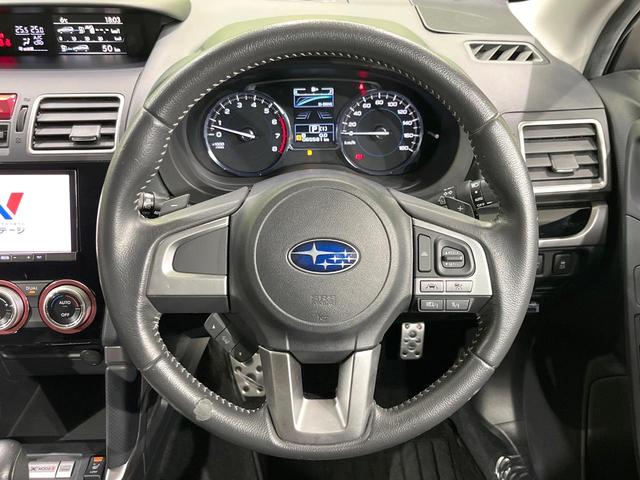 フォレスター ２．０ＸＴ　アイサイト　４ＷＤ　禁煙車　純正ＳＤナビ　バックカメラ　アイサイトｖｅｒ．２　レーダークルーズ　ハーフレザーシート　全席シートヒーター　スマートキー　ＬＥＤヘッド　ビルトインＥＴＣ　純正１８インチアルミ（11枚目）