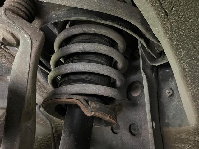 クラウンハイブリッド アスリートＳ　Ｆｏｕｒ　４ＷＤ　禁煙車　純正８インチナビ　バックカメラ　電動リアゲート　スマートキー　ＨＩＤヘッド　ビルトインＥＴＣ　クルコン　オートハイビーム　オートライト　デュアルエアコン　Ｂｌｕｅｔｏｏｔｈ　ＣＤ（20枚目）