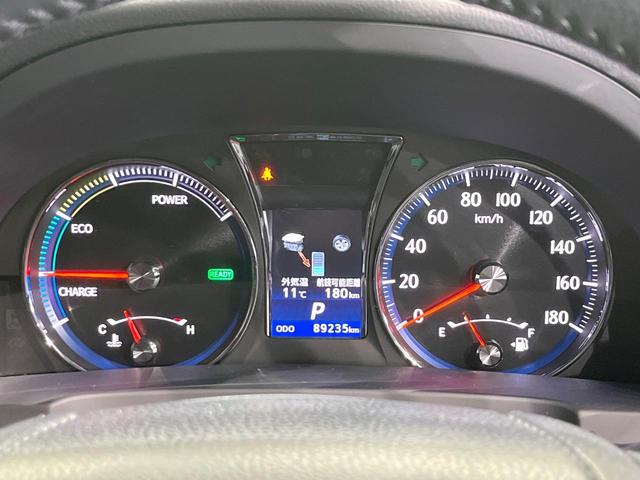 クラウンハイブリッド アスリートＳ　Ｆｏｕｒ　４ＷＤ　禁煙車　純正８インチナビ　バックカメラ　電動リアゲート　スマートキー　ＨＩＤヘッド　ビルトインＥＴＣ　クルコン　オートハイビーム　オートライト　デュアルエアコン　Ｂｌｕｅｔｏｏｔｈ　ＣＤ（25枚目）