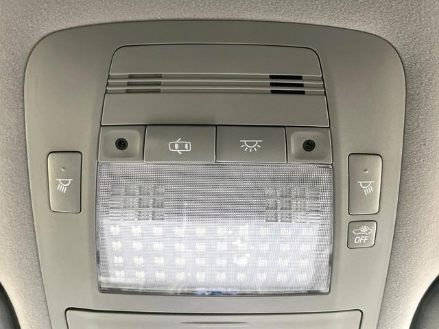 クラウンハイブリッド アスリートＳ　Ｆｏｕｒ　４ＷＤ　禁煙車　純正８インチナビ　バックカメラ　電動リアゲート　スマートキー　ＨＩＤヘッド　ビルトインＥＴＣ　クルコン　オートハイビーム　オートライト　デュアルエアコン　Ｂｌｕｅｔｏｏｔｈ　ＣＤ（58枚目）