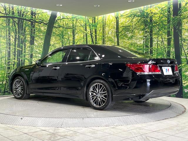 クラウンハイブリッド アスリートＳ　Ｆｏｕｒ　４ＷＤ　禁煙車　純正８インチナビ　バックカメラ　電動リアゲート　スマートキー　ＨＩＤヘッド　ビルトインＥＴＣ　クルコン　オートハイビーム　オートライト　デュアルエアコン　Ｂｌｕｅｔｏｏｔｈ　ＣＤ（60枚目）