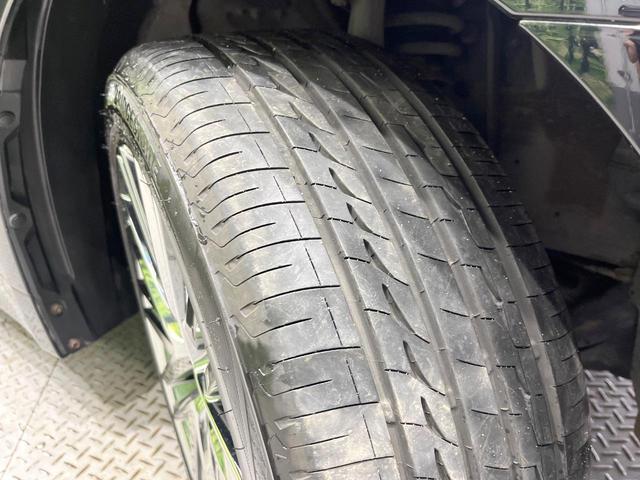 クラウンハイブリッド アスリートＳ　Ｆｏｕｒ　４ＷＤ　禁煙車　純正８インチナビ　バックカメラ　電動リアゲート　スマートキー　ＨＩＤヘッド　ビルトインＥＴＣ　クルコン　オートハイビーム　オートライト　デュアルエアコン　Ｂｌｕｅｔｏｏｔｈ　ＣＤ（63枚目）