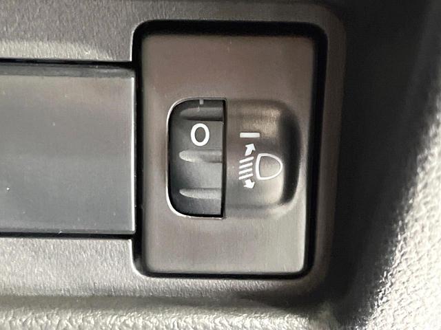 スペーシア ハイブリッドＸ　４ＷＤ　両側電動ドア　バックカメラ　スズキセーフティサポート　禁煙車　ドラレコ　コーナーセンサー　スマートキー　ＬＥＤヘッド　ＥＴＣ　オートハイビーム　車線逸脱警報　オートライト　オートエアコン（36枚目）