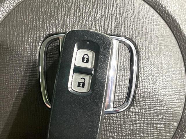 Ｎ－ＯＮＥ Ｇ・Ｌパッケージ　４ＷＤ　純正ＳＤナビ　バックカメラ　禁煙車　ドラレコ　スマートキー　ＨＩＤヘッド　純正１５インチアルミ　オートライト　オートエアコン　ＣＤ　ＤＶＤ再生　地デジ　パワーステアリング　パワーウィンドウ（6枚目）